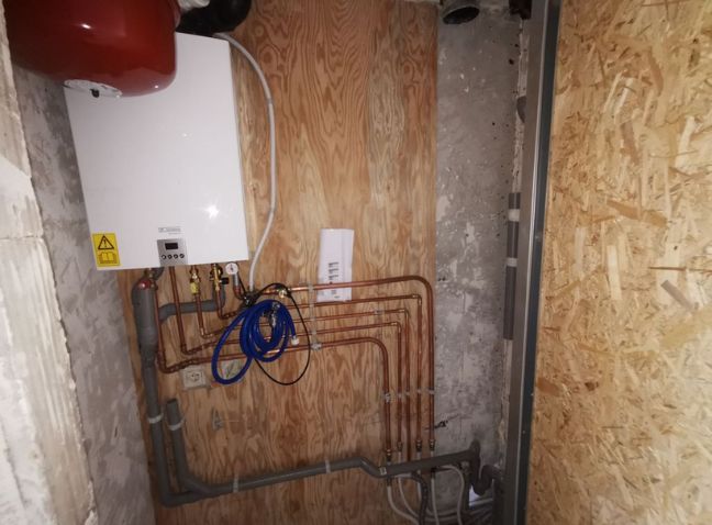 Een geinstalleerde boiler door Demir Installatiegroep